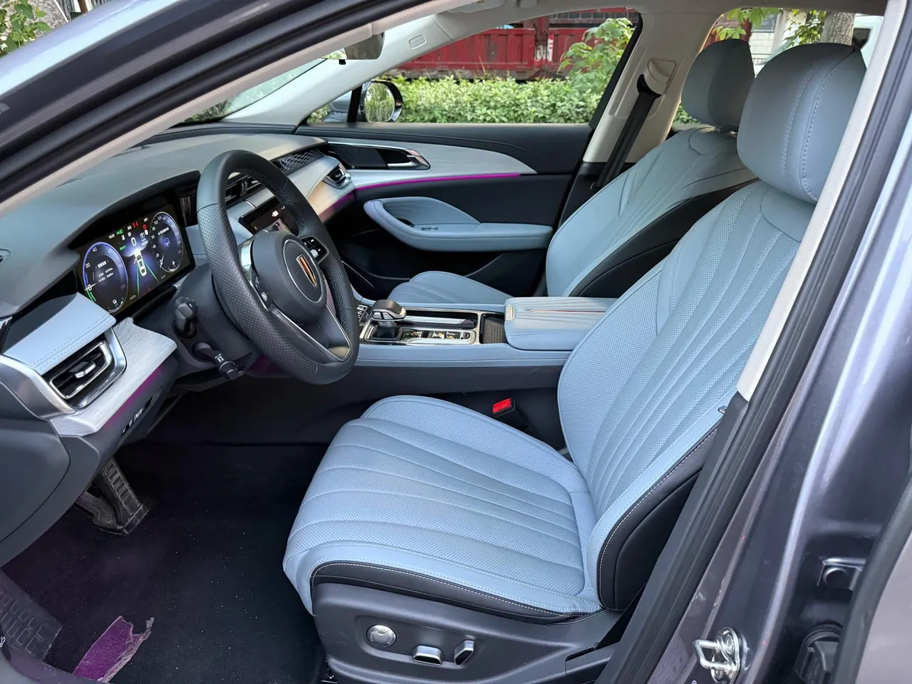 HongQi 2025 H5 PHEV 1.5T 170 Super Hybrid Automatic Gear 4