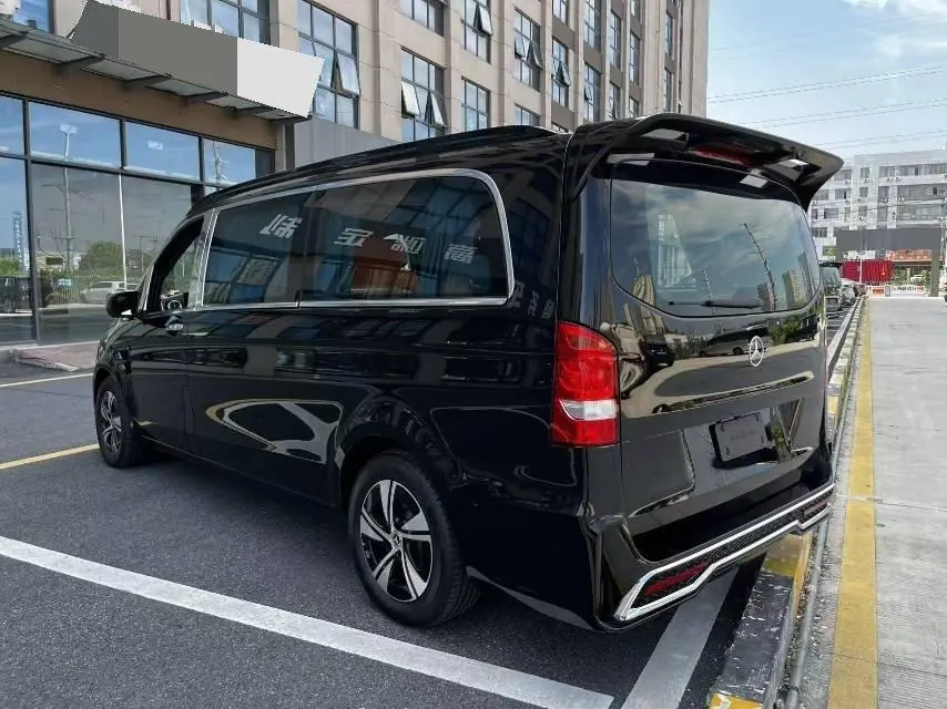 Mercedes Benz 2024 Vito 2.0T Elite Edition 7-seat Automatic Gear 10