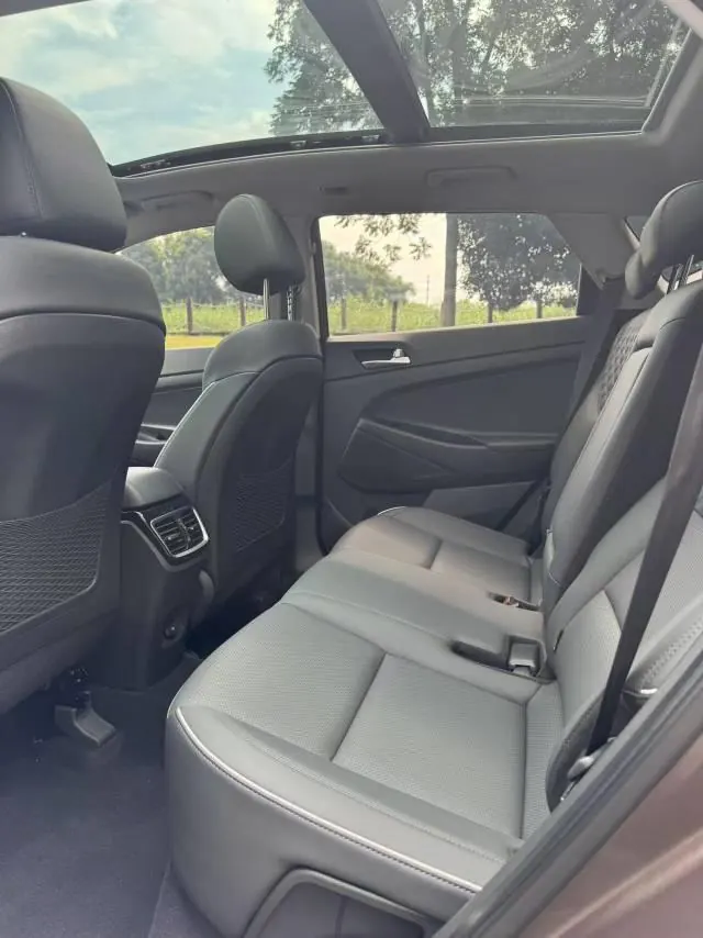 Hyundai 2020 Tousheng 1.6TGDi 280TGDi GLS Two-Drive Fashion Edition Automatic Gear 5