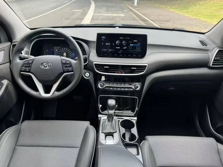 Hyundai 2020 Tousheng 1.6TGDi 280TGDi GLS Two-Drive Fashion Edition Automatic Gear 6