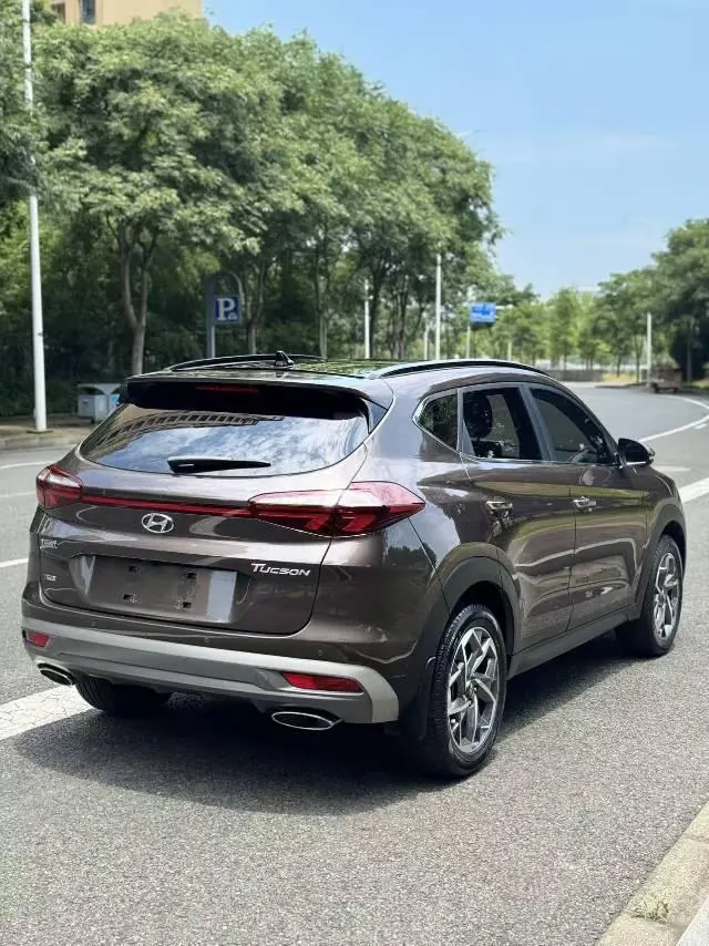 Hyundai 2020 Tousheng 1.6TGDi 280TGDi GLS Two-Drive Fashion Edition Automatic Gear 9
