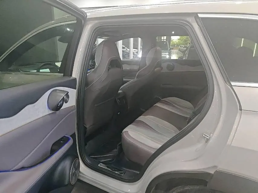 BYD 2024 frigate 07 DM-i 1.5T stepless glory version 205KM flagship automatic gear 4