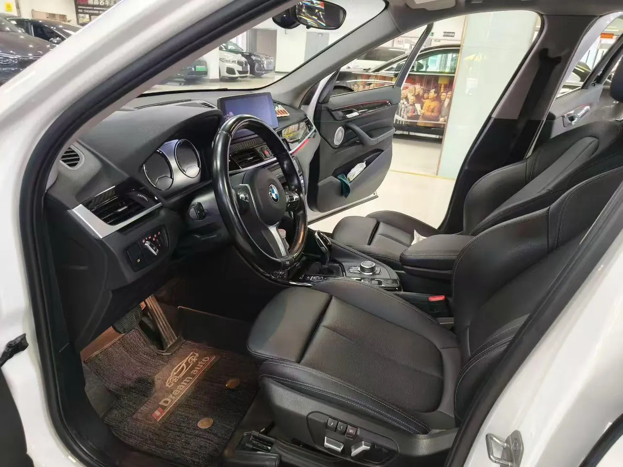 BMW 2022 X1 sDrive20Li 1.5T exclusive automatic gear 6
