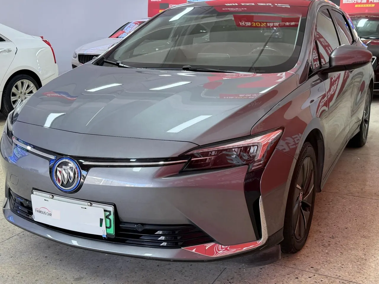 Open image lightbox: Buick 2022 VELITE 6 Connected Smart PLUS Automatic Transmission