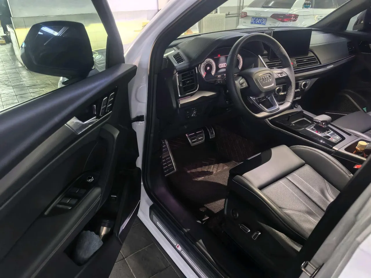 Audi 2025 Q5L 2.0TFSI 45TFSI luxury dynamic automatic transmission 2