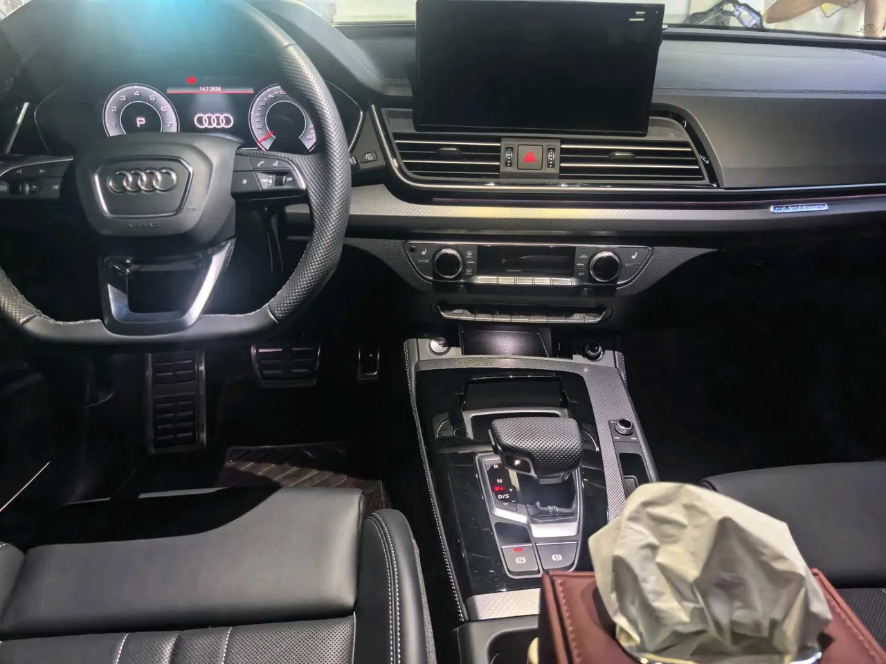 Audi 2025 Q5L 2.0TFSI 45TFSI luxury dynamic automatic transmission 4