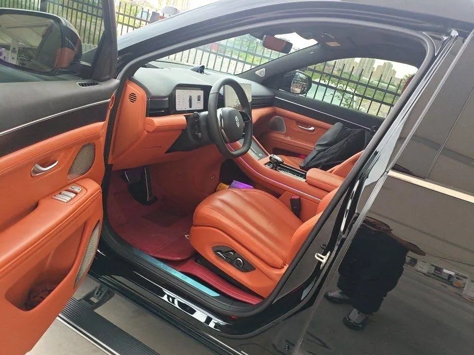 AITO 2024 AITO M7 Smart Drive Four-wheel Drive Ultra Edition 6-seat Automatic Gear 2
