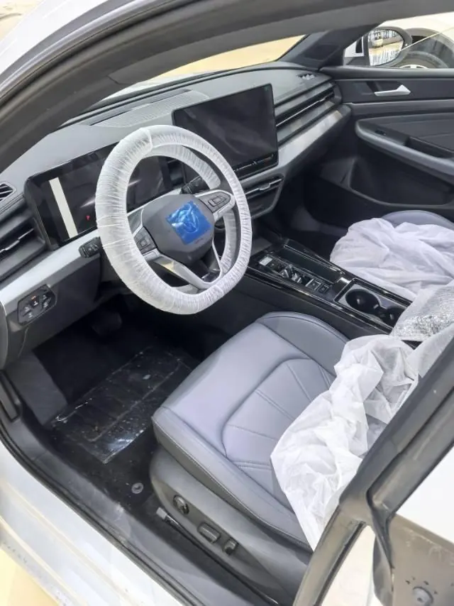 Volkswagen 2026 Ling Du L 1.5TSI 300TSI Atom Edition Automatic Gear 5