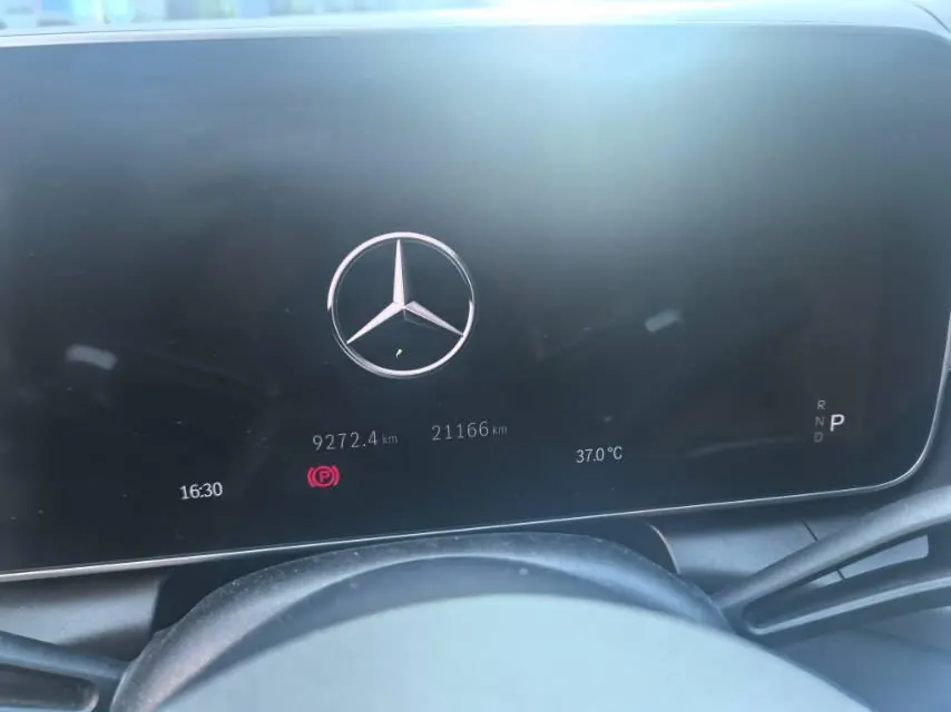 Mercedes Benz 2024 GLC 260 L 4MATIC 48V 2.0T Luxury 5-seat Automatic Gear 9