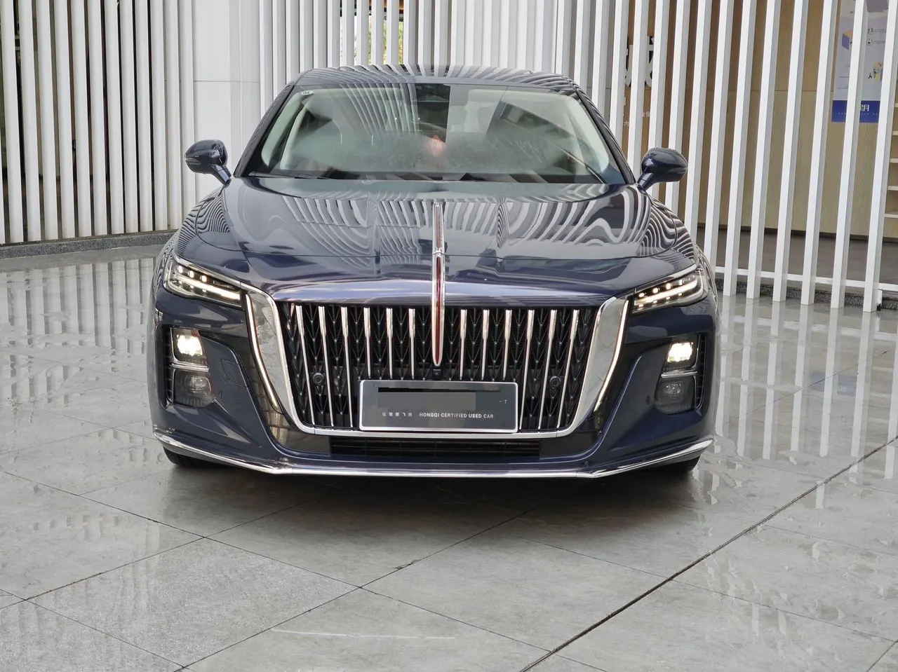 HongQi 2024 H5 2.0T Zhilian Flag Collar Edition Automatic Gear 2