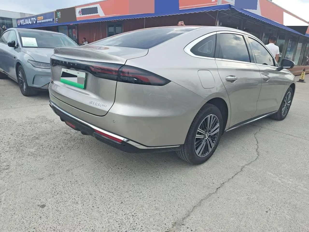 Geely Galaxy 2025 xingyao 6 EM-i 1.5 125km exploration version automatic gear 3