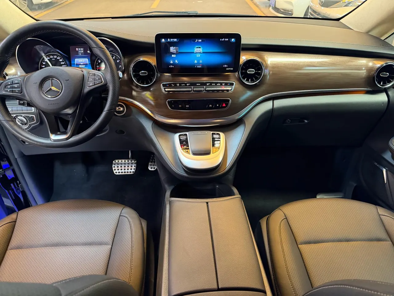 Mercedes Benz V 2020V 260 L 2.0T Deluxe Edition Automatic Gear 6