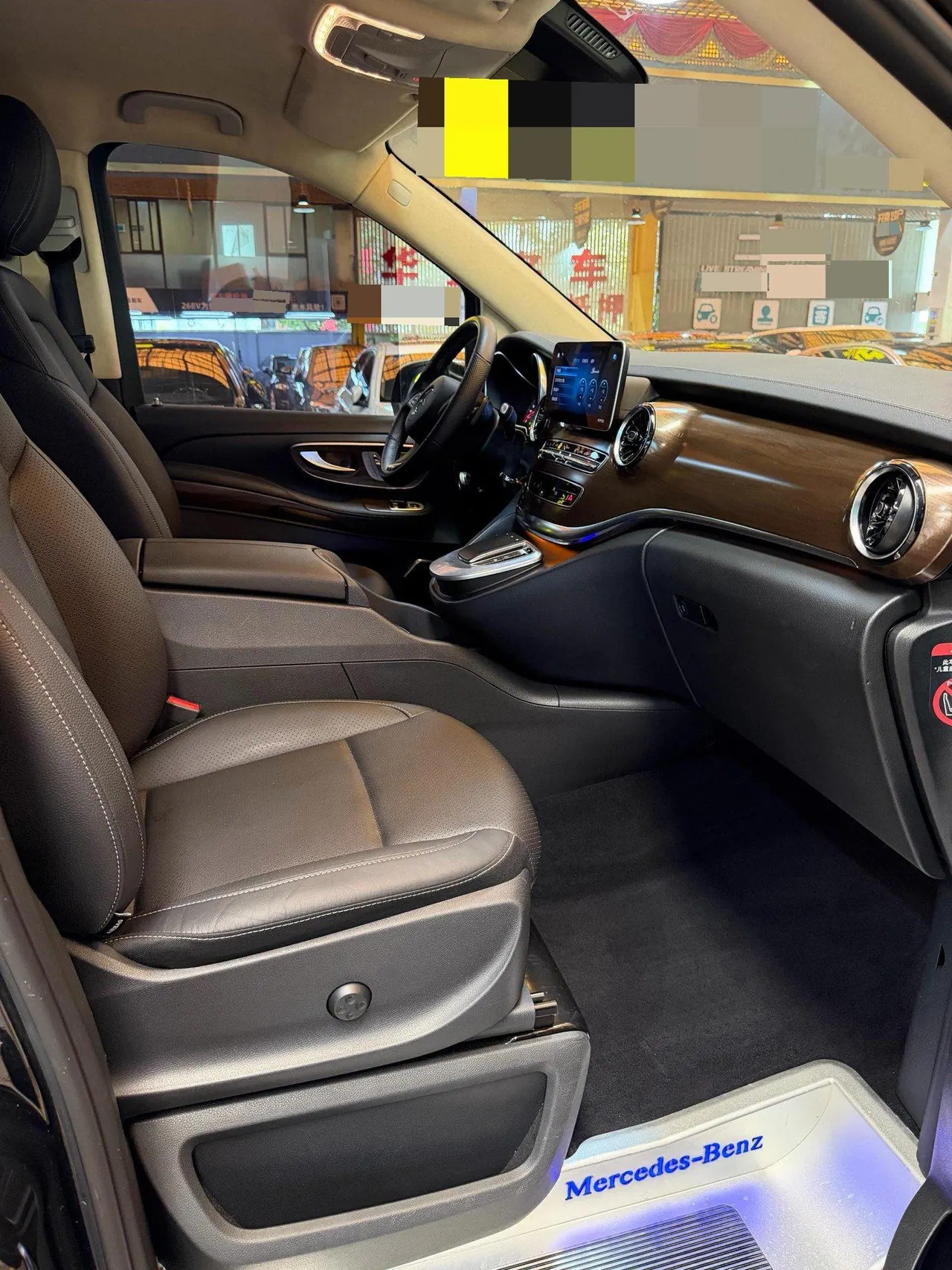 Mercedes Benz V 2020V 260 L 2.0T Deluxe Edition Automatic Gear 9