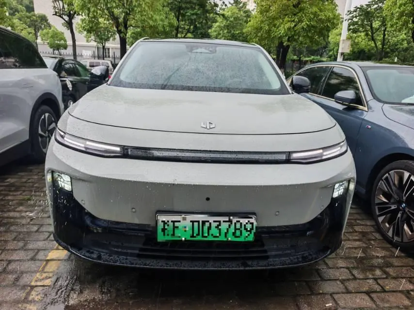Leapmotor 2025 B 10 510 Enjoy Smart Driving Edition Automatic Gear 2