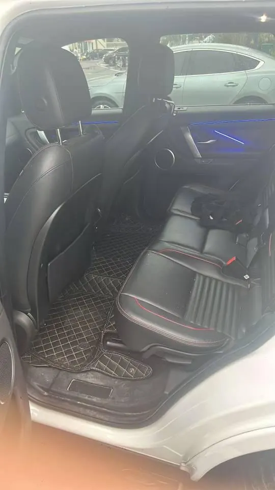 Land Rover 2020 Discovery Sports Edition 48V 2.0T 249PS R-Dynamic SE Performance Technology Edition 7-seat Automatic Gear 4