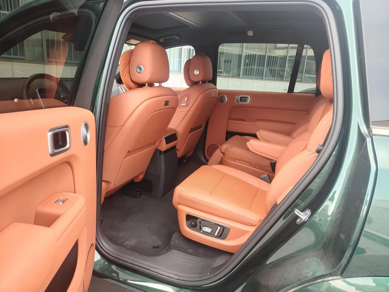 Li 2025 L9 Ultra Smart Refresh Edition Automatic Transmission 4