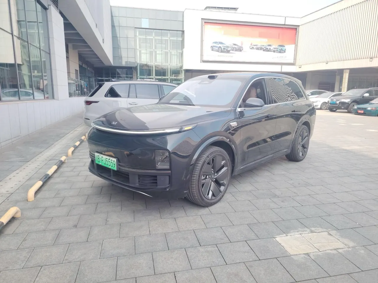 Открыть галерею: Li 2025 L8 Ultra Smart New Edition Automatic Gear