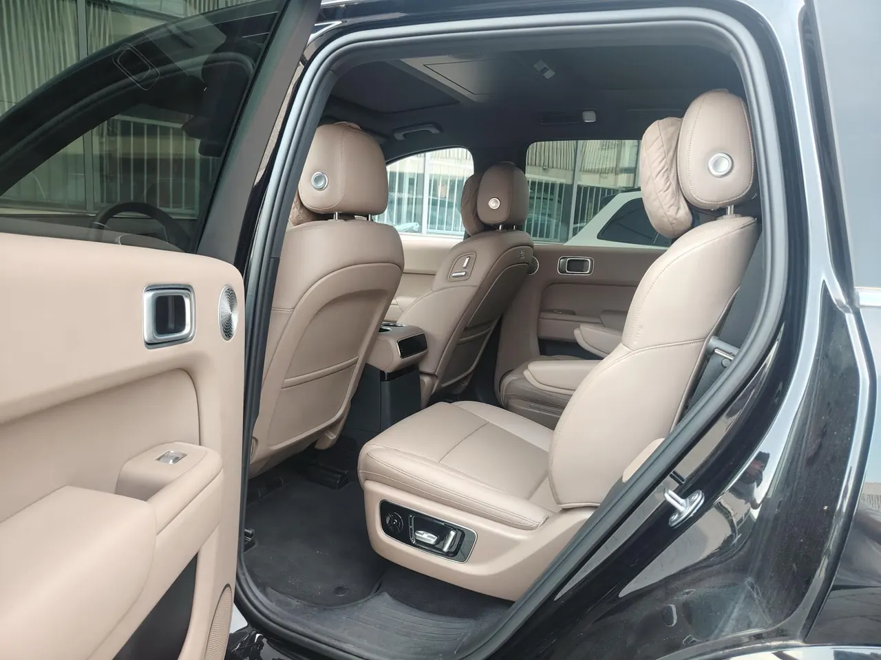 Li 2025 L8 Ultra Smart New Edition Automatic Gear 4