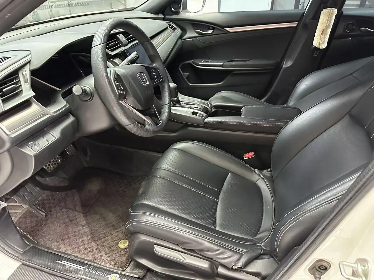 Honda 2021 Civic Hatchback 1.5T Stepless 220TURBO Tide Cool Control Automatic Gear 4