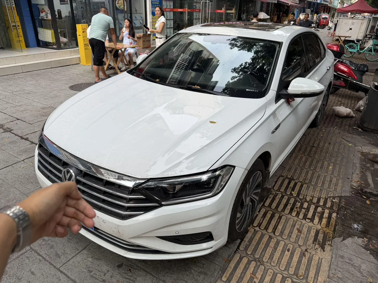 Volkswagen 2020 Sagitar 1.4TSI 280TSI Luxury Automatic Transmission - View 1