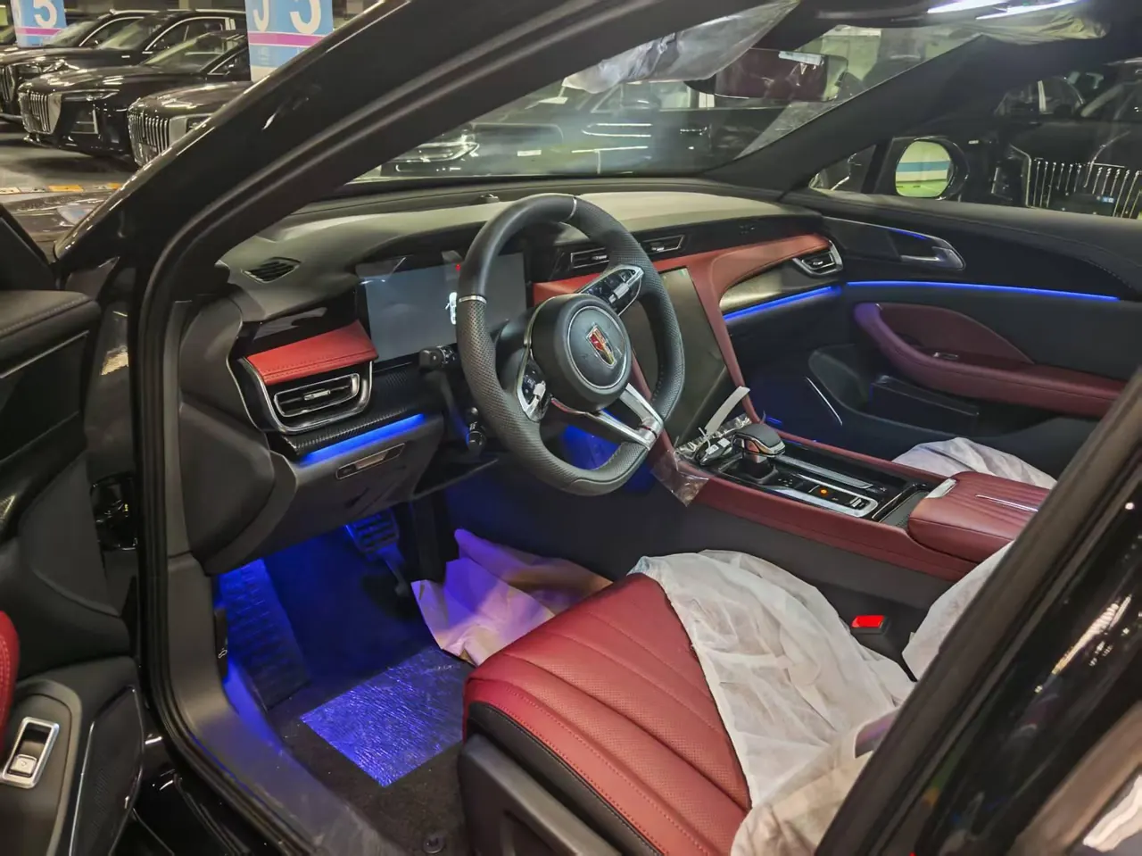 HongQi 2025 H5 2.0T Xuan Ying Edition Automatic Gear 5