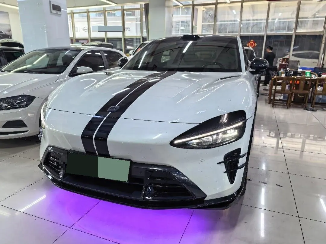 MI 2025 YU7 Long Endurance High Performance Four-wheel Drive Max Edition Automatic Gear 2