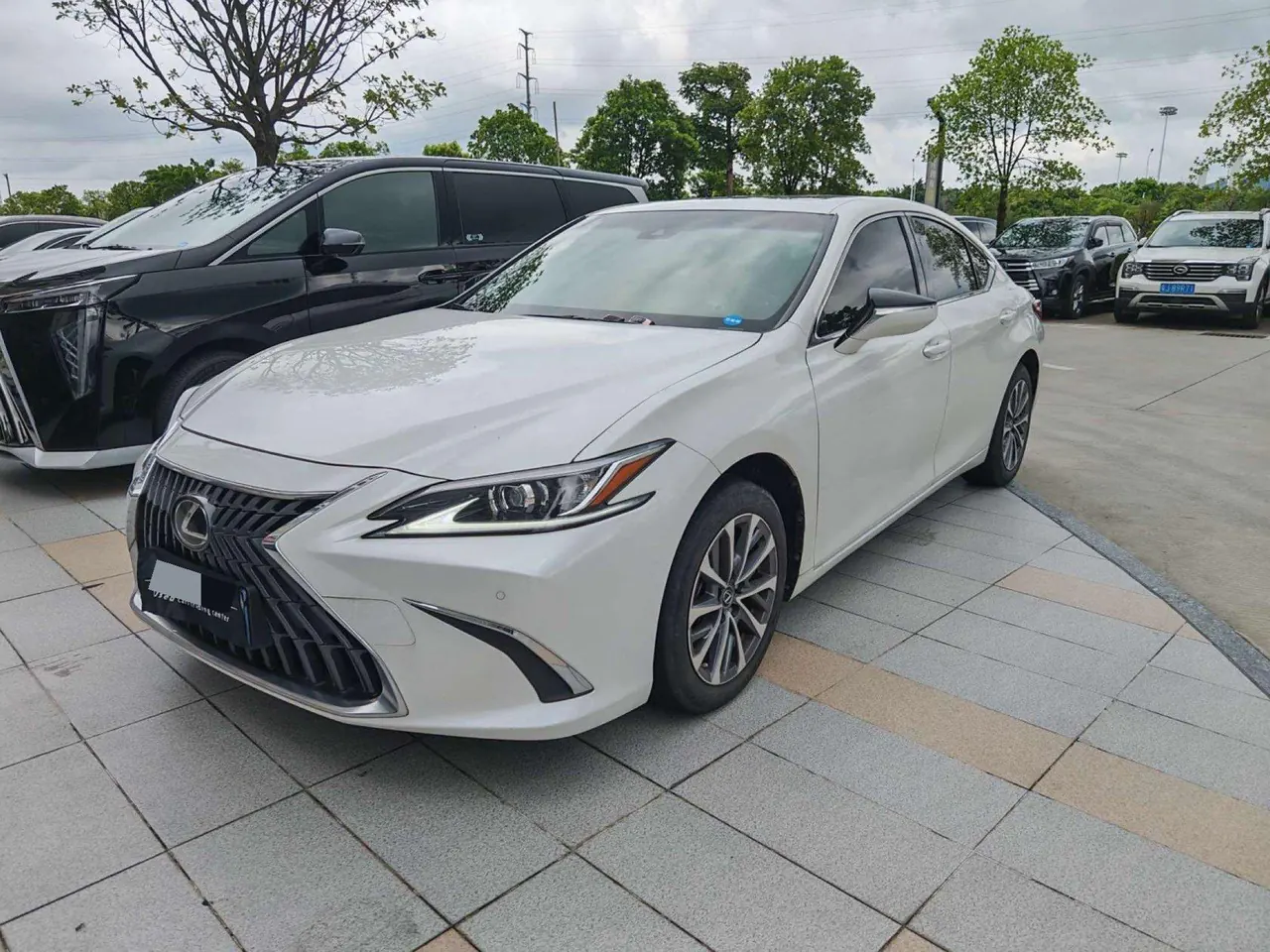 Lexus ES (Imported) 2024 ES200 2.0 Stepless Edition Automatic Gear - View 1