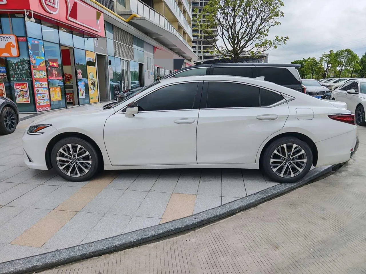 Lexus ES (Imported) 2024 ES200 2.0 Stepless Edition Automatic Gear 3