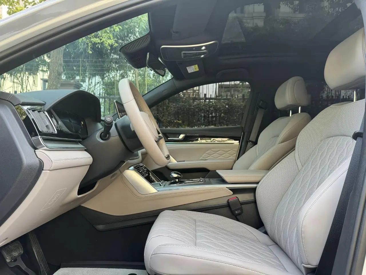 BYD Tang New Energy 2024 Tang DM-i 1.5T Stepless Champion Edition 200KM Exclusive Automatic Gear 6