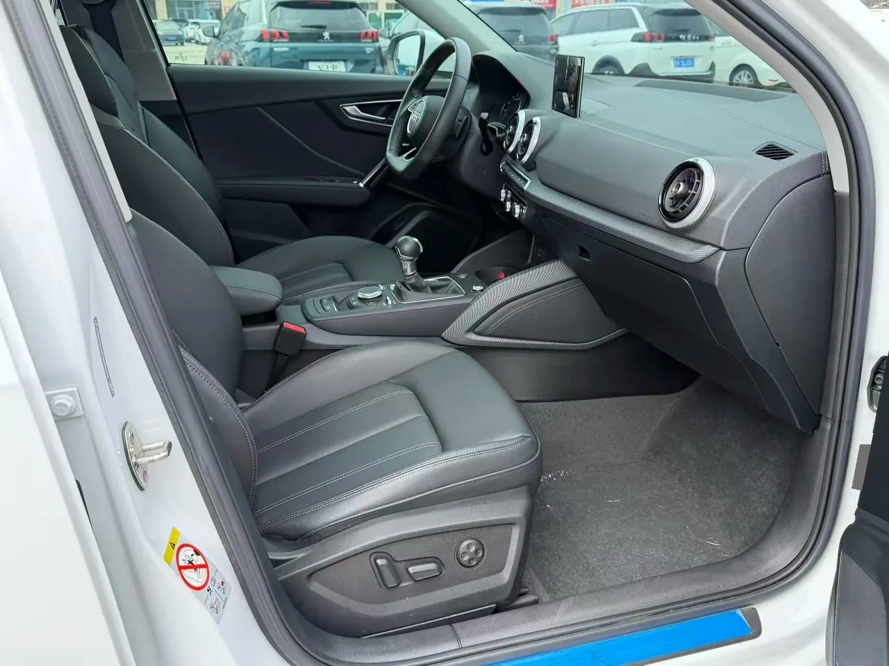 Audi 2022 Q2L 1.4TFSI 35TFSI Fashion Dynamic Automatic 5