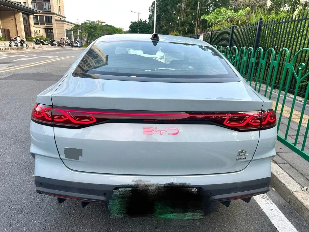 BYD 2025 Qin L DM-i 1.5 stepless smart driving version 80KM leading automatic gear 5