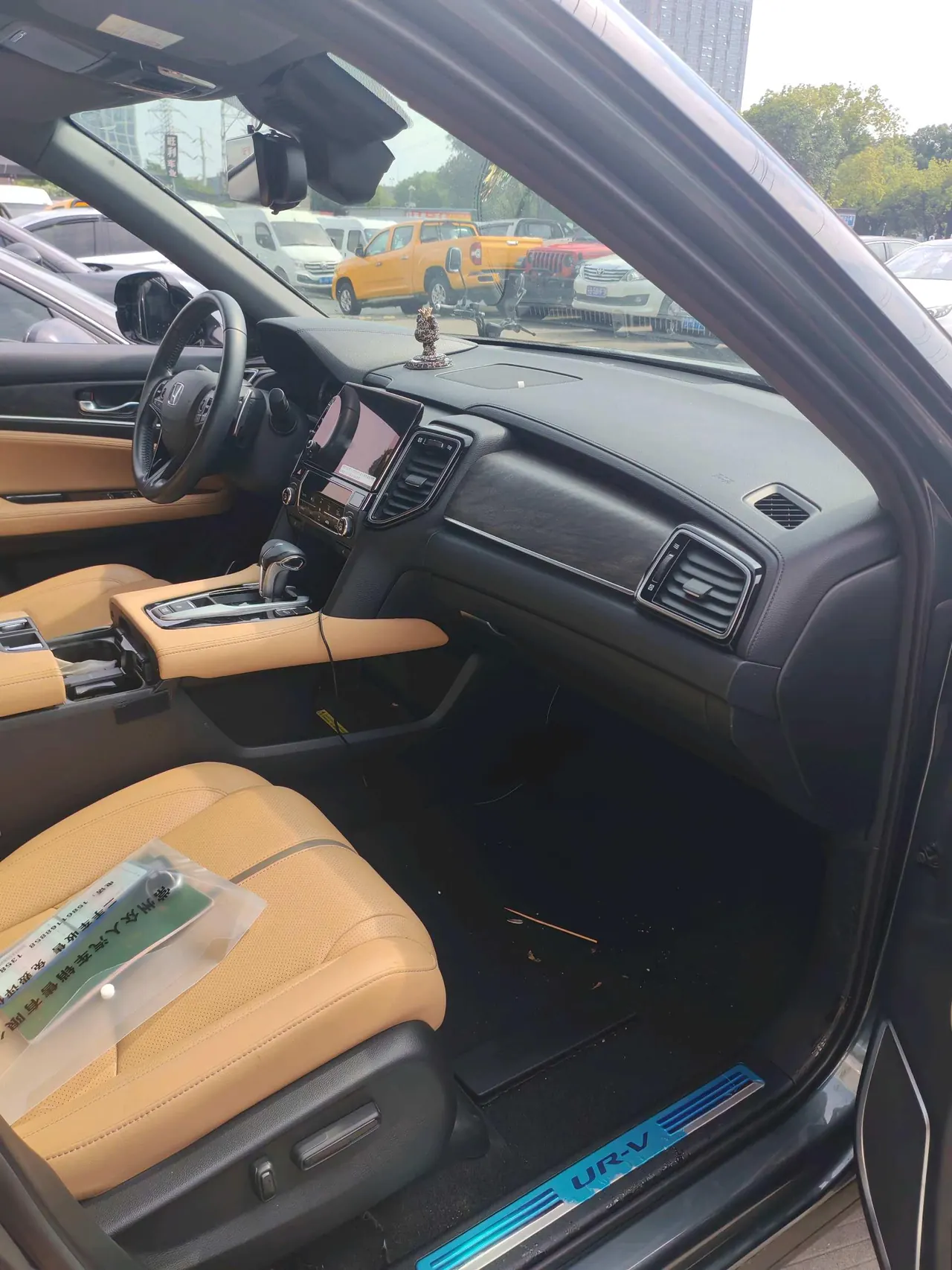 Honda 2020 UR-V 1.5T Stepless 240TURBO Two-Drive Elegant Edition Automatic Gear 3