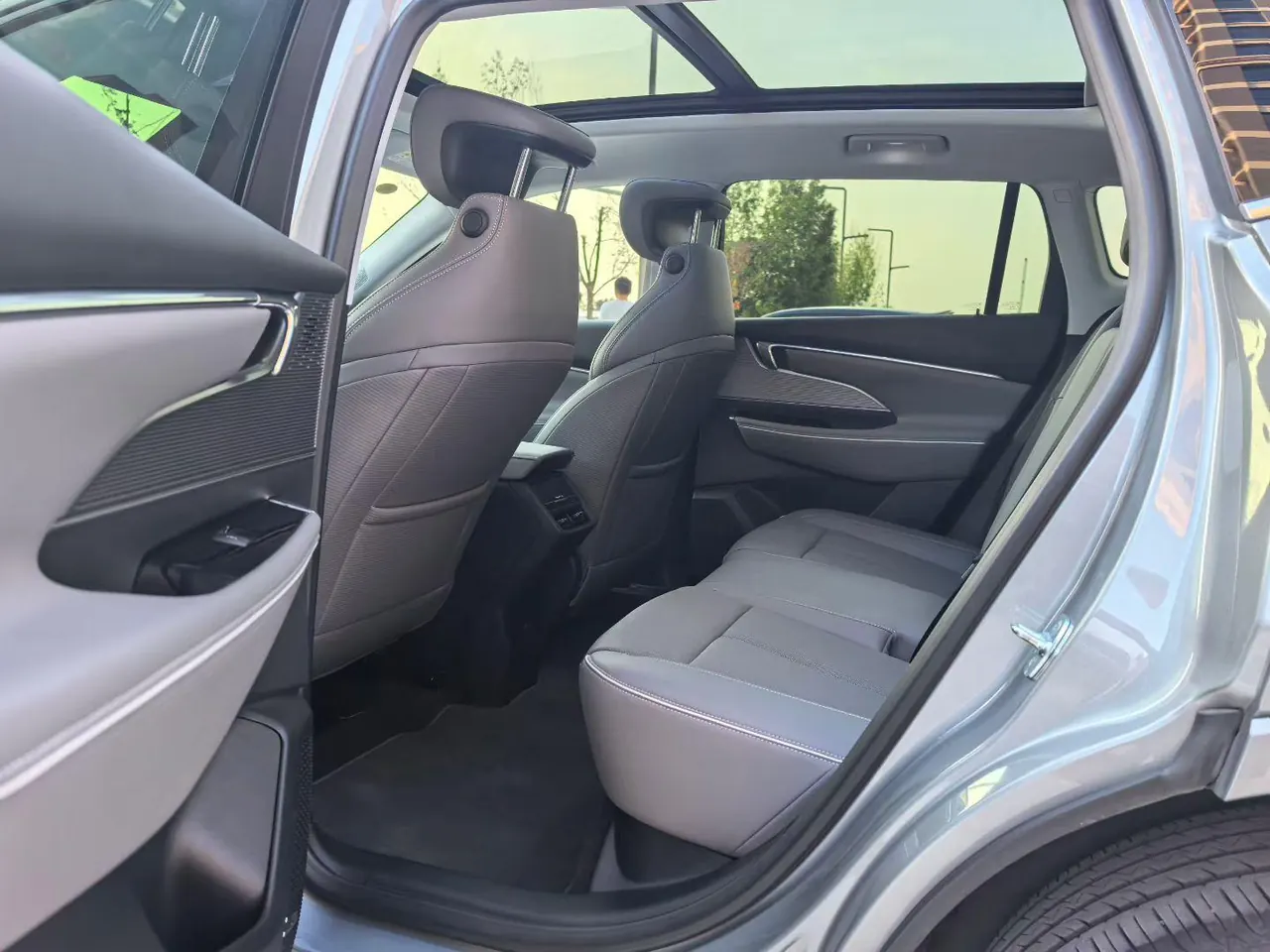 Buick 2025 E 5 620KM Premium Edition Automatic Gear 5