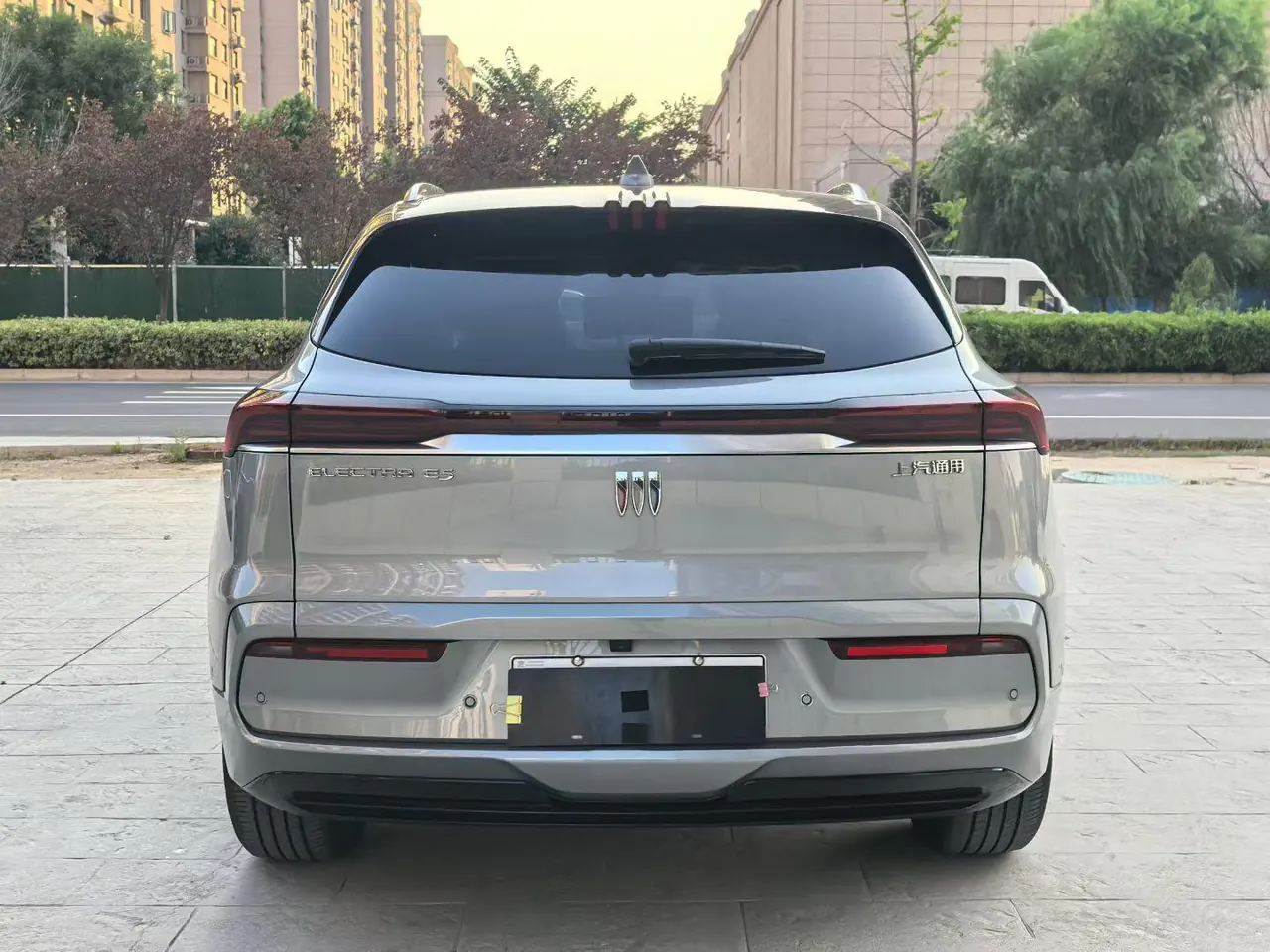 Buick 2025 E 5 620KM Premium Edition Automatic Gear 8
