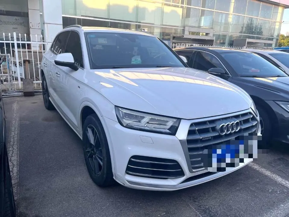 Audi 2020 Q5L 2.0TFSI 40TFSI Enjoy Fashion (Modified) Automatic Gear 3
