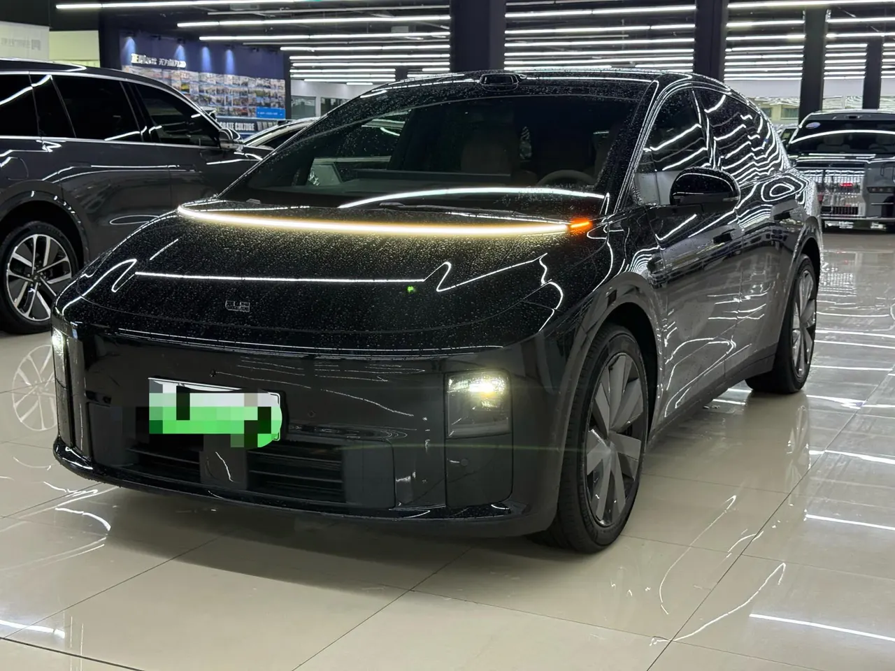 Open image lightbox: Li 2025 i6 four-wheel drive basic automatic transmission