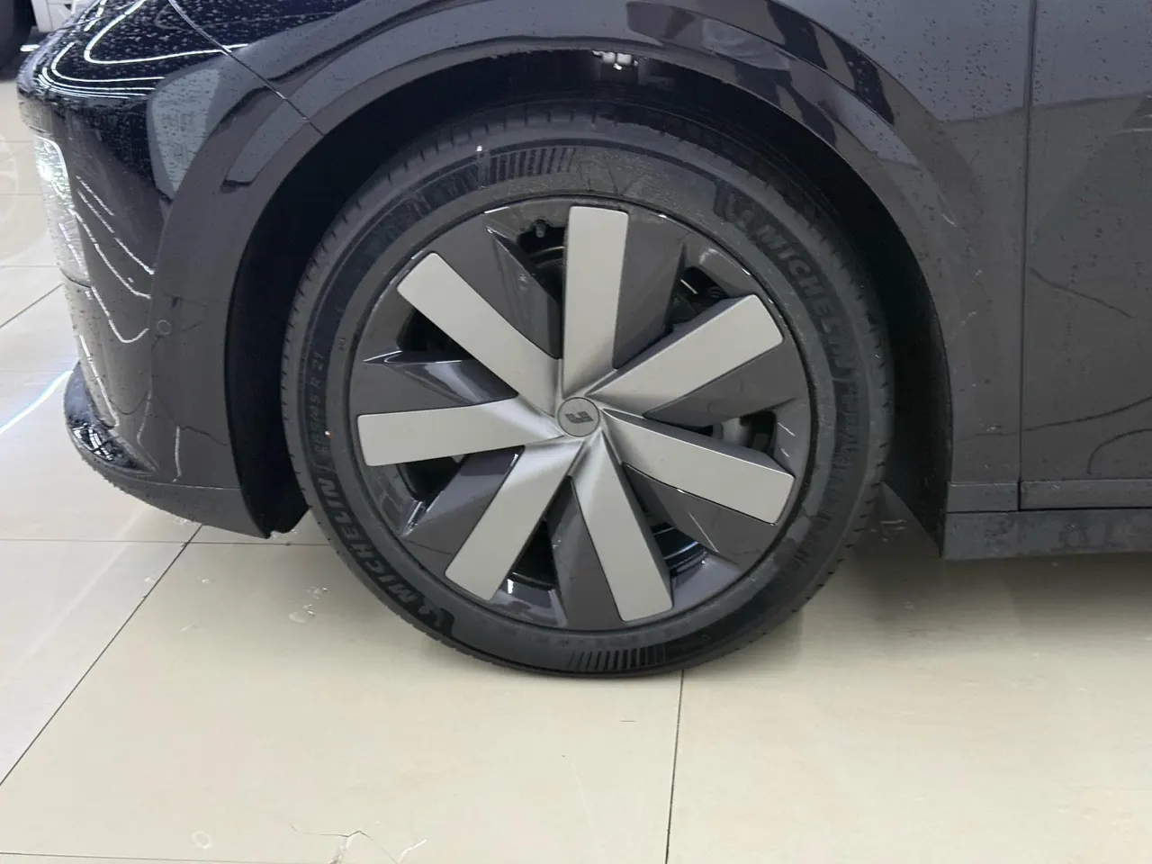 Li 2025 i6 four-wheel drive basic automatic transmission 5