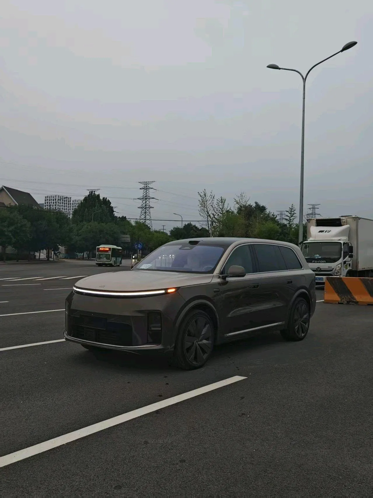 Li 2026 L9 Livis automatic gear - View 1