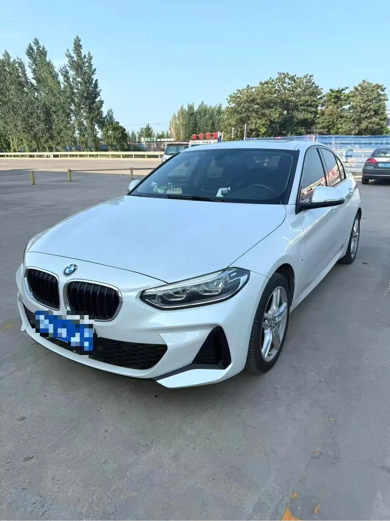 Open image lightbox: BMW 1 Series 2020 120i 1.5T M Sports Suit Automatic Gear
