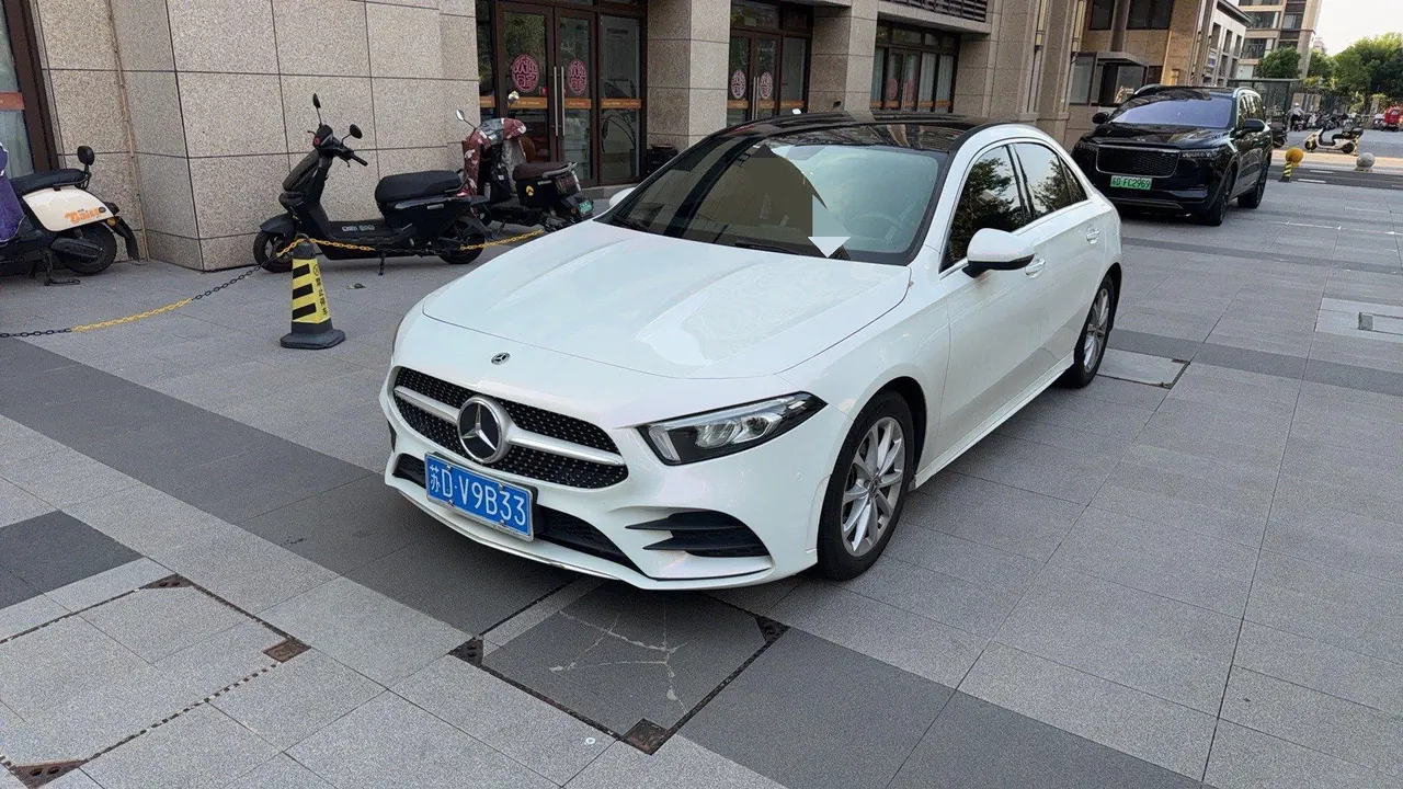 Open image lightbox: Mercedes Benz Class A 2020 A 200 L 1.3T Fashion (Modified) Automatic Gear
