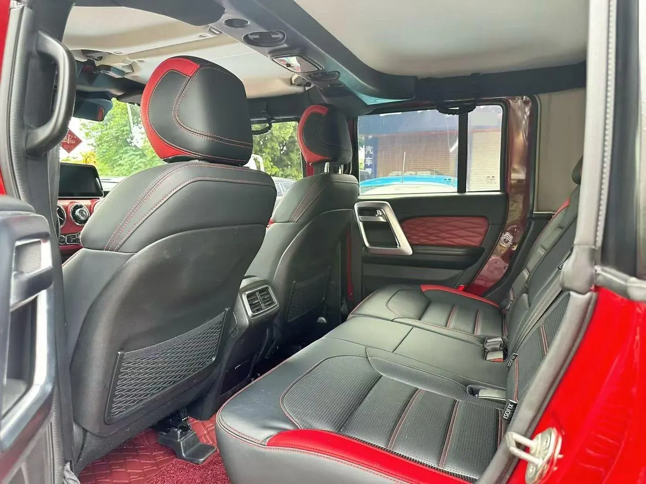 Beijing 2020 BJ40 2.0T 4-wheel drive city hunter version chivalrous automatic gear 5