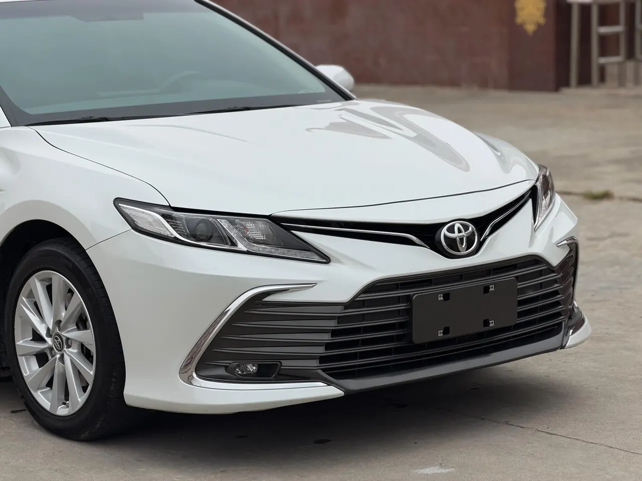 Toyota 2021 Camry 2.0G Stepless Deluxe Edition Automatic Gear 16