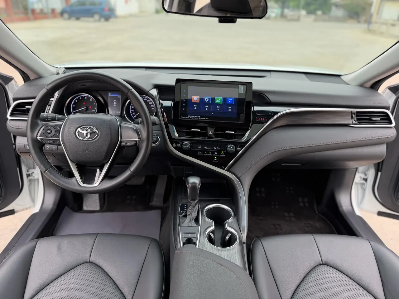 Toyota 2021 Camry 2.0G Stepless Deluxe Edition Automatic Gear 6