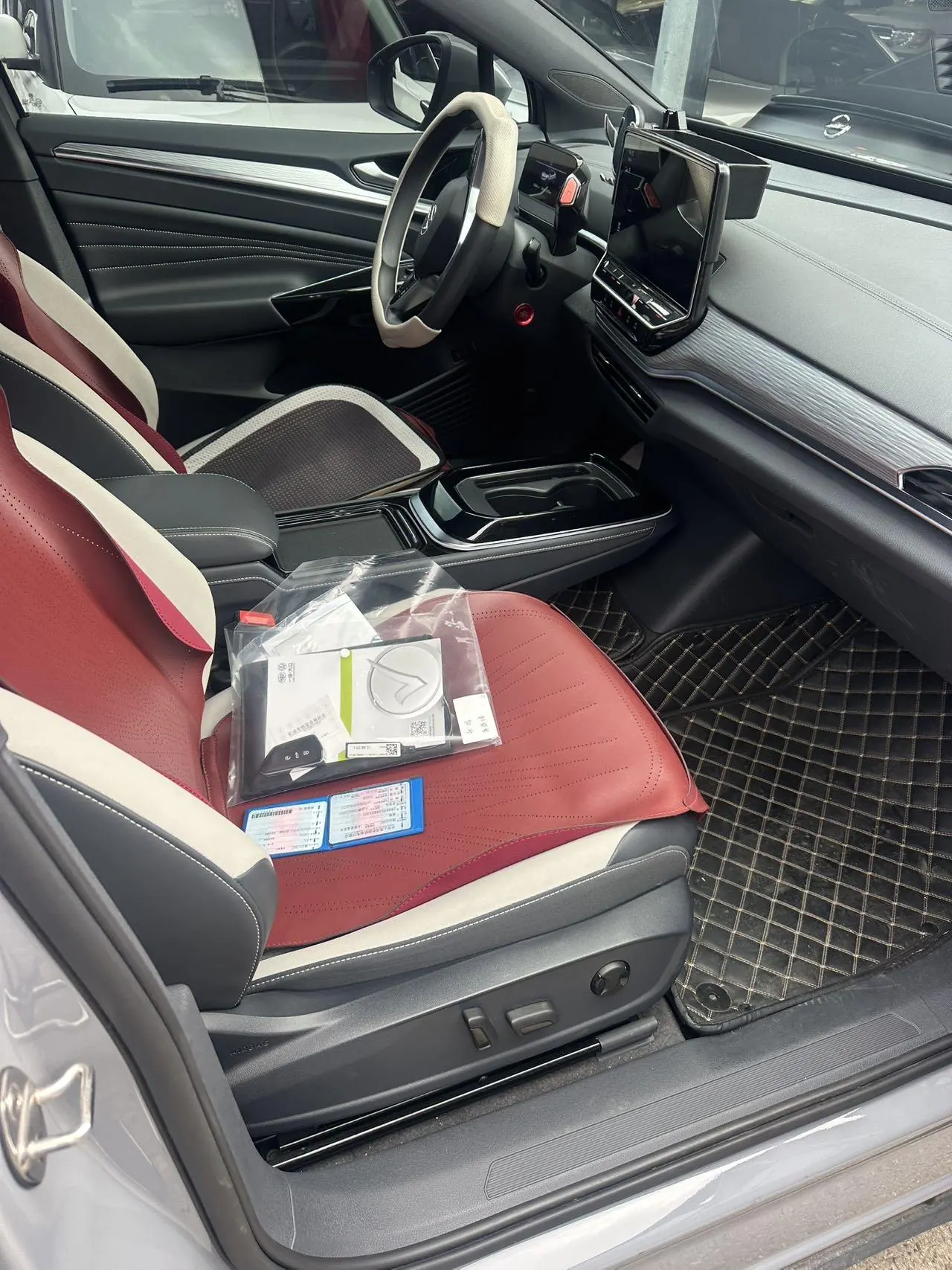 Volkswagen 2024 ID. 4 CROZZ Pure Limited Edition Automatic Transmission 2