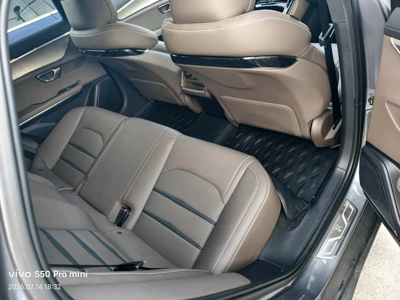 BYD 2021 Chinese Standard Endurance Edition Deluxe Automatic Transmission 9