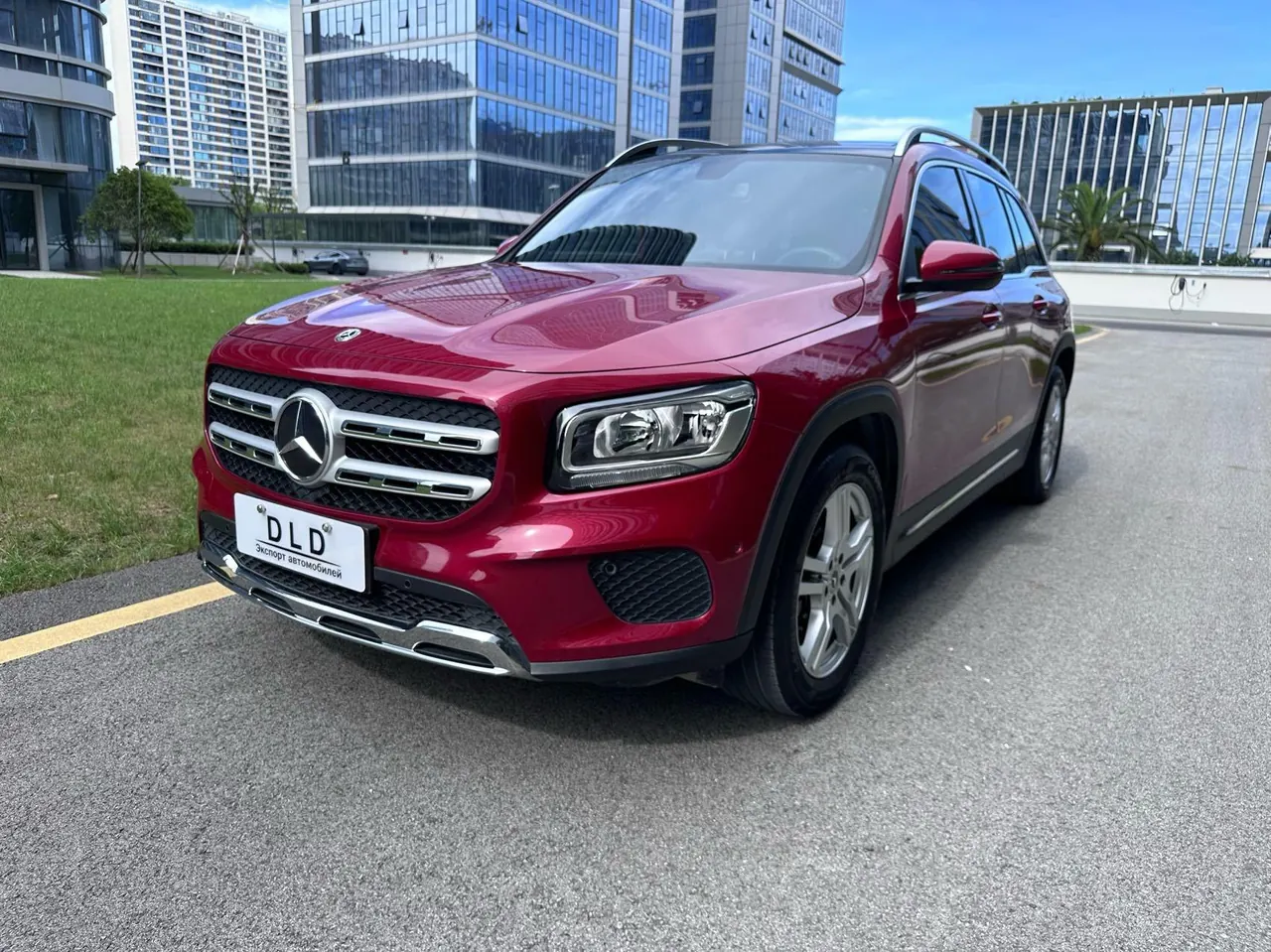 Mercedes Benz 2020 GLB 180 1.3T Dynamic Automatic - View 1
