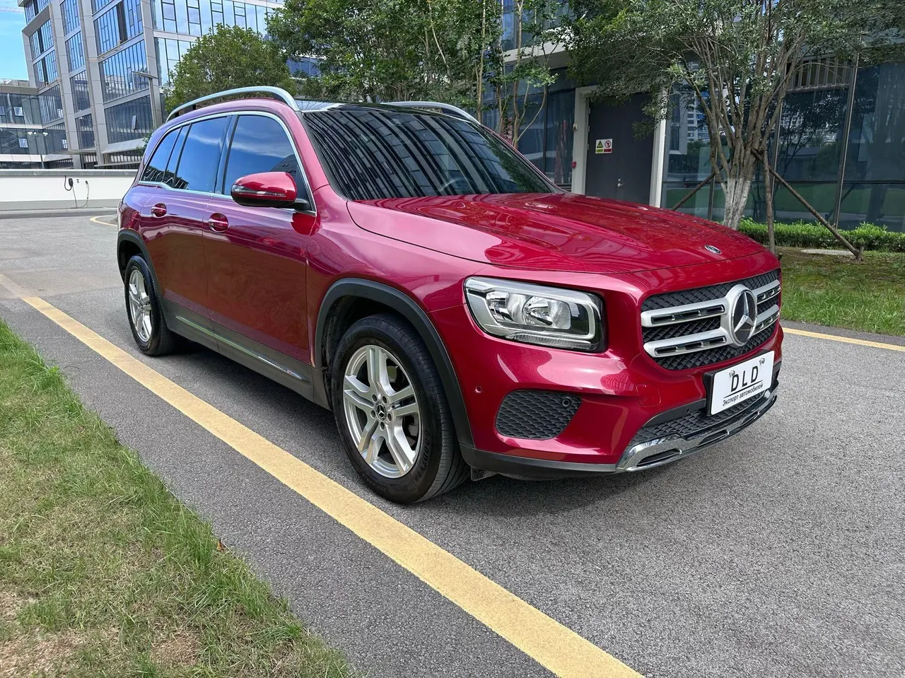 Mercedes Benz 2020 GLB 180 1.3T Dynamic Automatic 3
