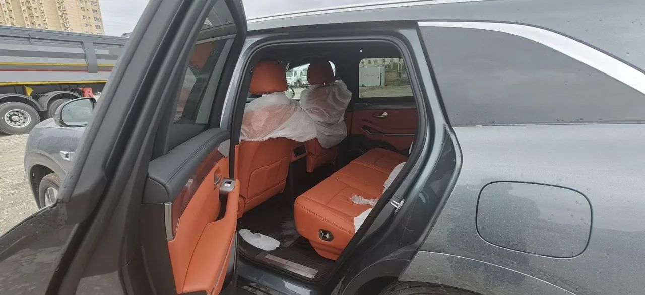 BYD 2025 Tang L DM 1.5T stepless 200KM four-wheel drive laser Radar flagship automatic gear 2