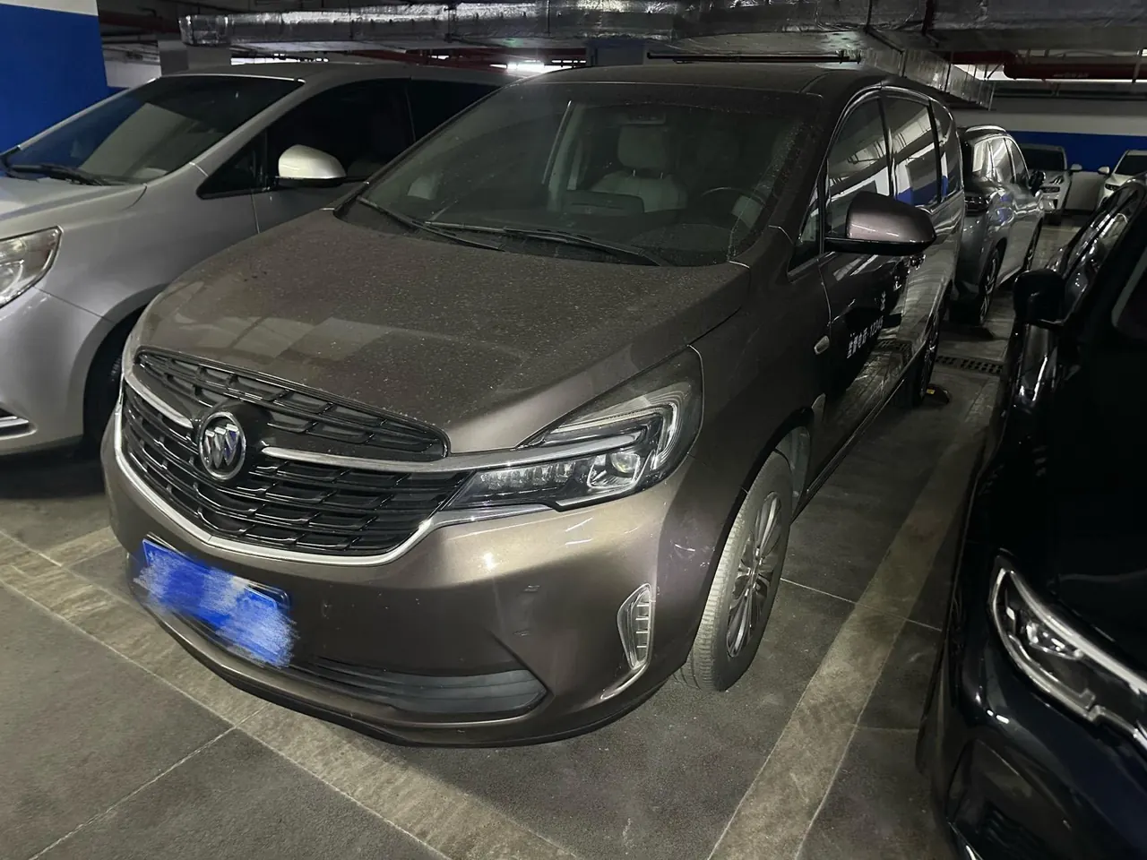 Buick 2020 GL8 Land Business Class 2.0T 652T Luxury Automatic Gear - View 1