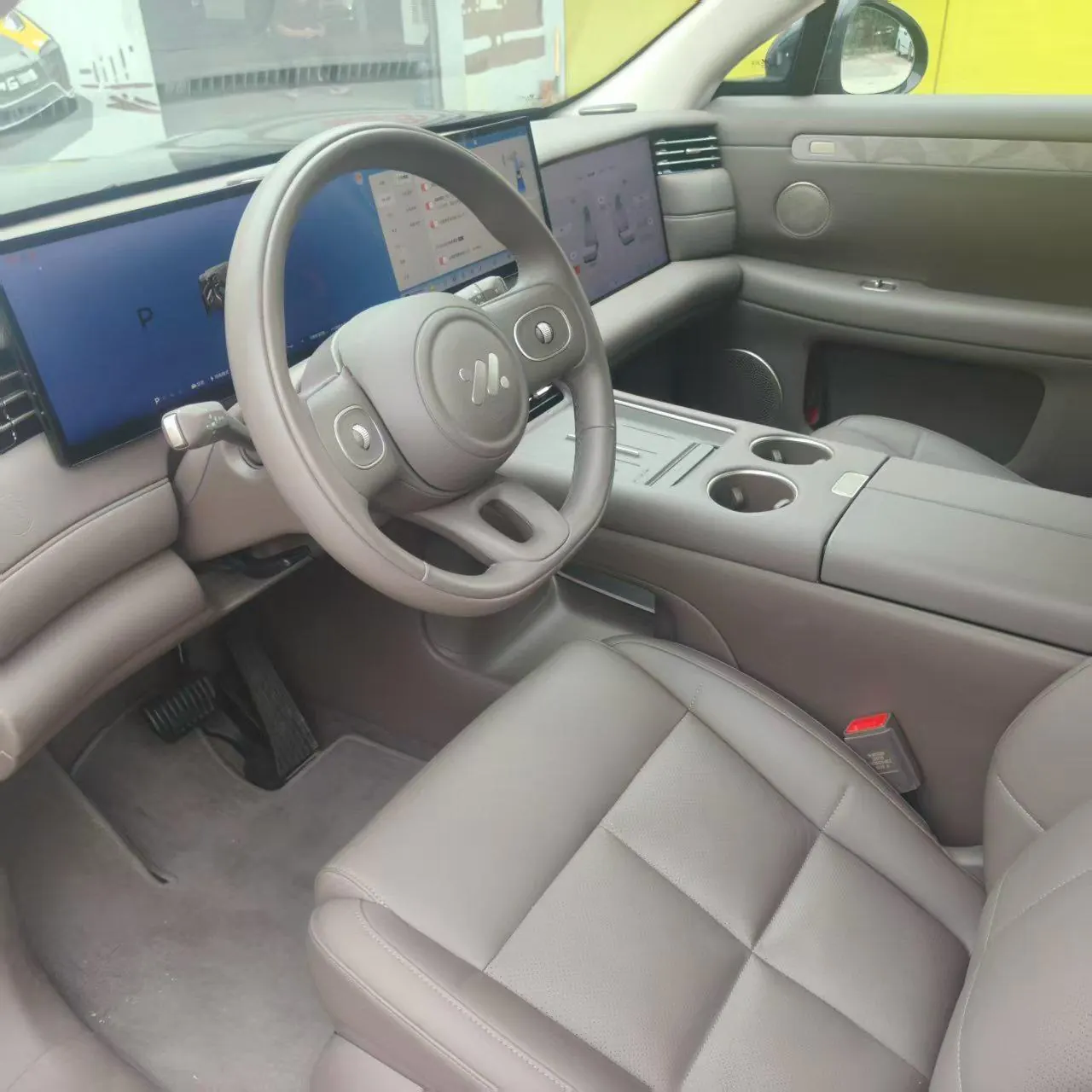 IM 2026 IM LS6 66 Max automatic transmission 4
